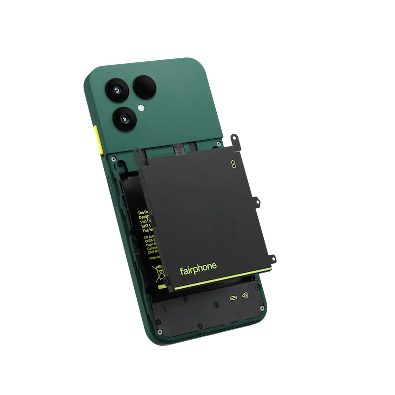 Ein grünes Fairphone Gen. 6 mit geöffneter Rückseite
