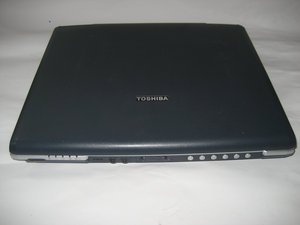 Toshiba Satellite 2410-404, mobile Pentium 4, 512MB RAM, 30GB HDD, DE