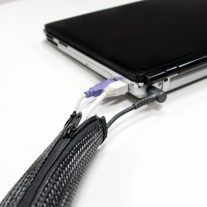 LogiLink Flexibler Kabelschutz 35mm innen, Kabelmanagement mit Reißverschluss schwarz, 1m