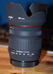 Sigma AF 18-200mm 3.5-6.3 DC Asp IF do Canon EF czarny