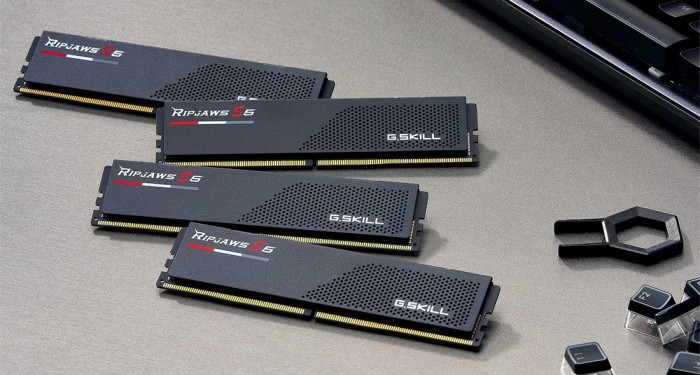 G.Skill Ripjaws S5 czarny DIMM Kit 32GB, DDR5-6000, CL32-38-38-96, on-die ECC