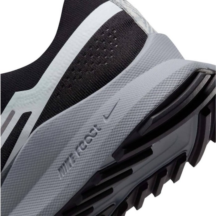 Nike React Pegasus Trail 4 black/dark grey/wolf grey/aura (Herren)
