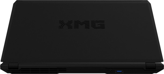 Schenker XMG P506-8AK, Core i7-6700HQ, 16GB RAM, 250GB SSD, 1TB HDD, GeForce GTX 980M, DE