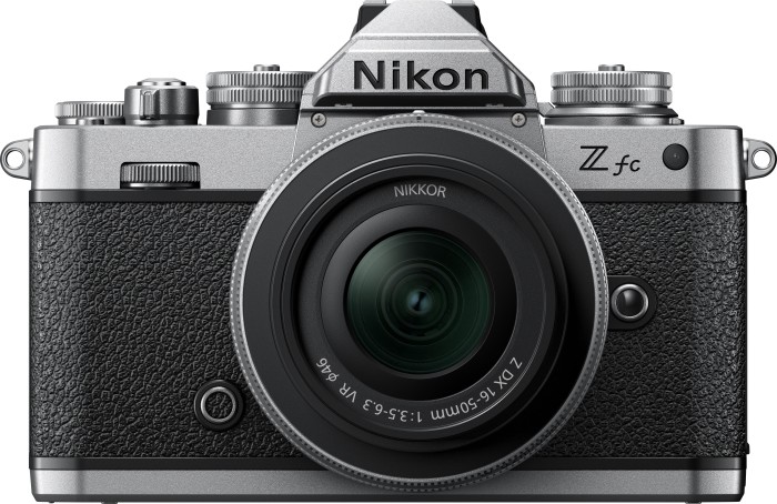 Nikon Z fc silber/schwarz mit Objektiv Z DX 16-50mm VR und Z DX 50-250mm VR