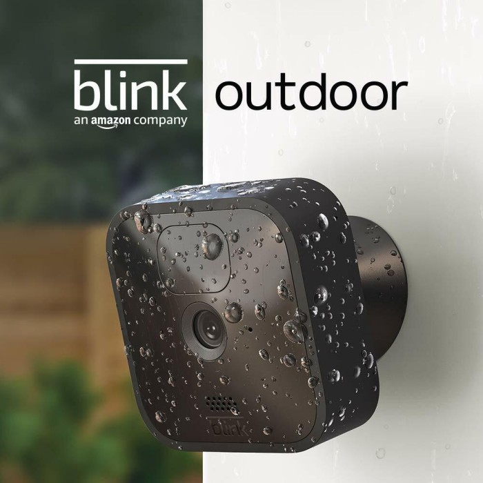 Blink Outdoor Kamera schwarz, 3. Generation/2020, inkl. Sync-Modul 2, 3er-Pack