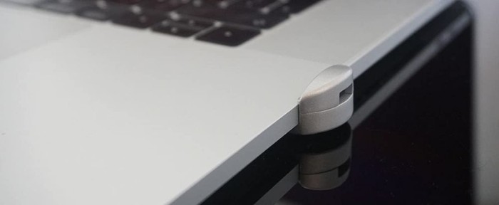 Maclocks Ledge Adapter inkl. Kabelschloss mit Schlüssel für Macbook Pro Touch Bar 13.3"/15.4"