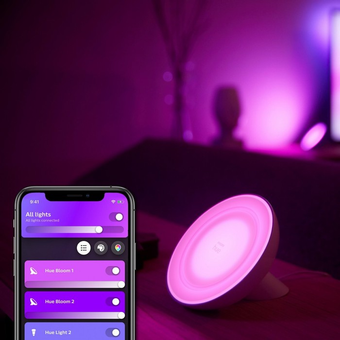 Philips Hue White and Color Ambiance Bloom weiß
