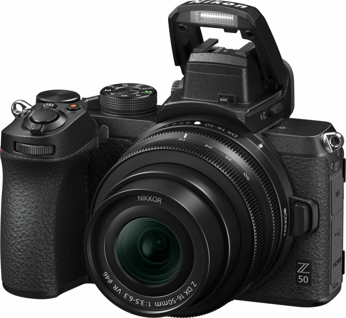 Nikon Z 50 mit Objektiv Z DX 16-50mm VR und Z DX 50-250mm VR