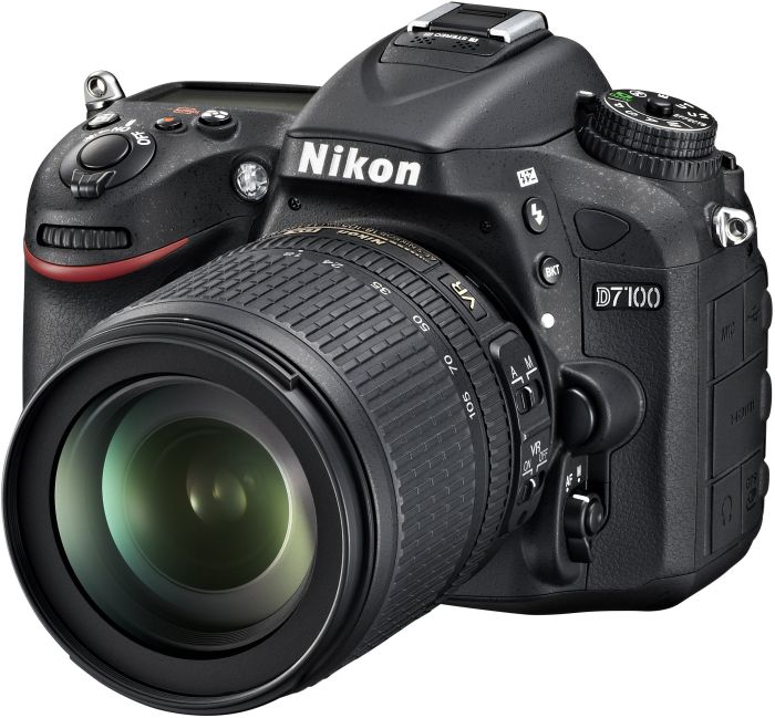 Nikon D7100 schwarz mit Objektiv AF-S VR DX 18-140mm 3.5-5.6G ED