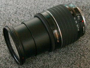 Canon EF 28-200mm 3.5-5.6 USM czarny