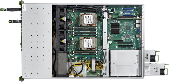Fujitsu Primergy RX2540 M5, 1x Xeon Gold 6244, 32GB RAM, 8x 2.5"