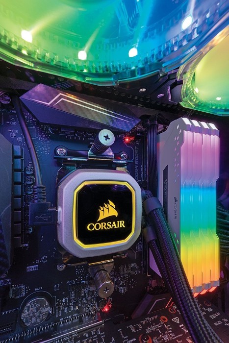 Corsair Vengeance RGB PRO biały DIMM Kit 128GB, DDR4-3000, CL16-18-18-36