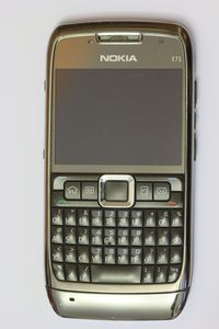 Nokia E71 grey steel