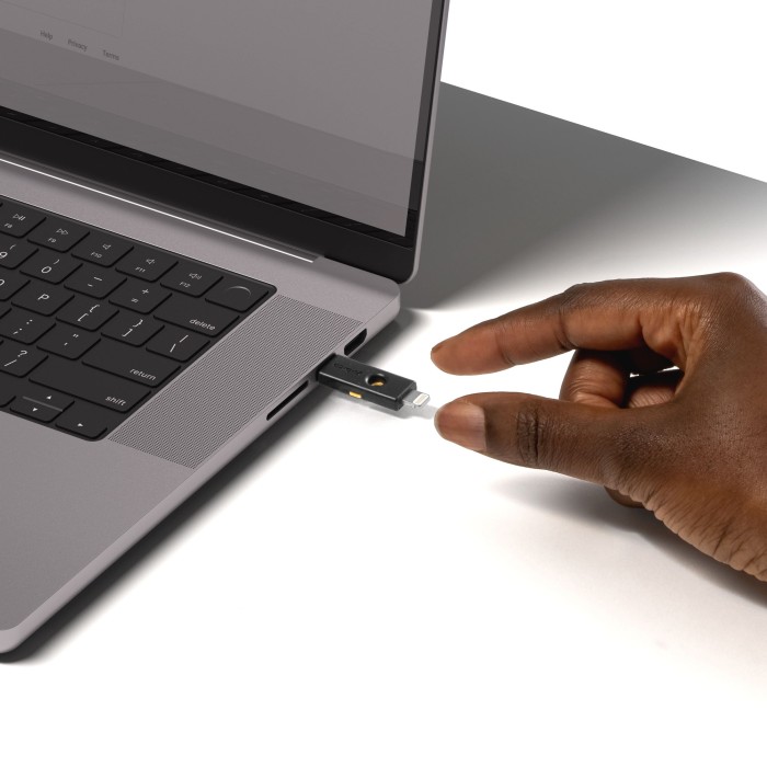 Yubico YubiKey 5Ci FIPS, USB Authentifizierung, USB-C/Lightning
