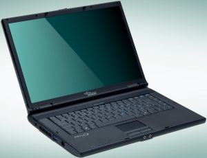 Fujitsu Amilo La1703, Sempron 3200+, 1GB RAM, 80GB HDD, DE
