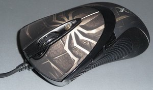 A4Tech XL-747H Anti-Vibrate Laser Gaming Mouse, USB (różne kolory)