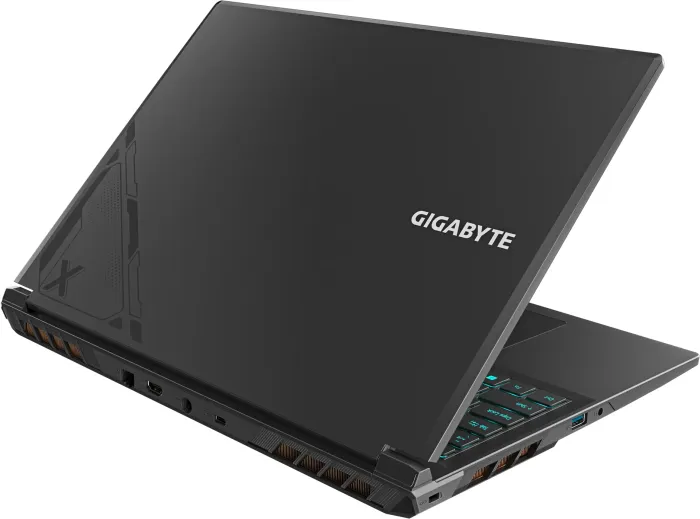 GIGABYTE G6X (2024) 9KG-43DE854SH, Core i7-13650HX, 16GB RAM, 1TB SSD, GeForce RTX 4060, DE