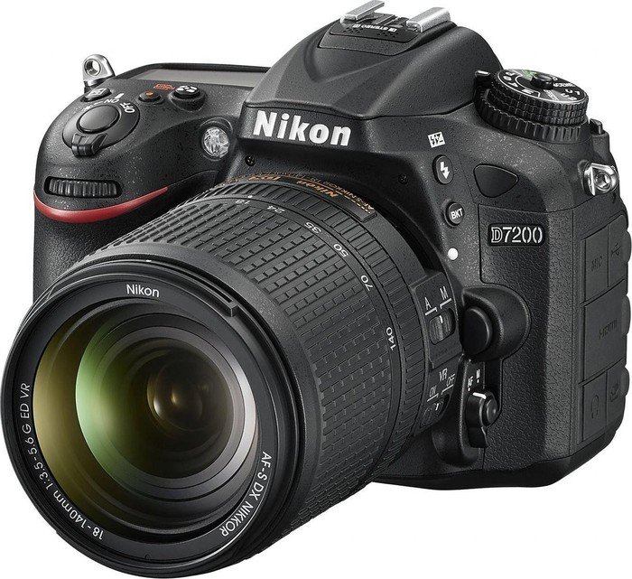 Nikon D7200 schwarz mit Objektiv AF-S VR DX 18-140mm 3.5-5.6G ED