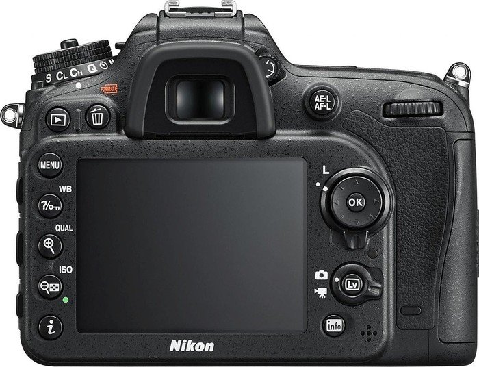 Nikon D7200 schwarz mit Objektiv AF-S VR DX 18-140mm 3.5-5.6G ED