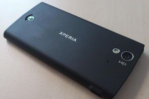 Sony Ericsson Xperia Ray czarny