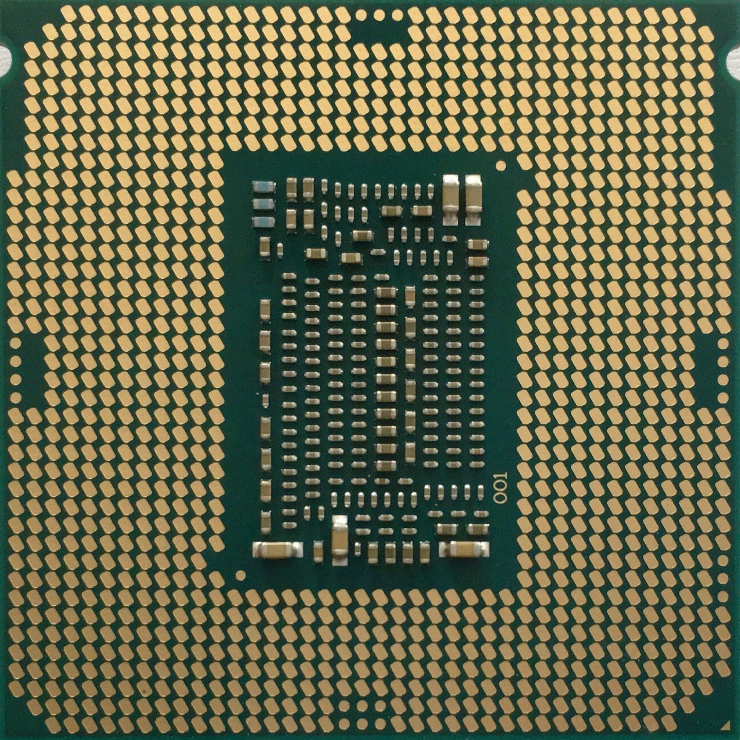 Intel Xeon E-2224G, 4C/4T, 3.50-4.70GHz, tray ab € 295,85