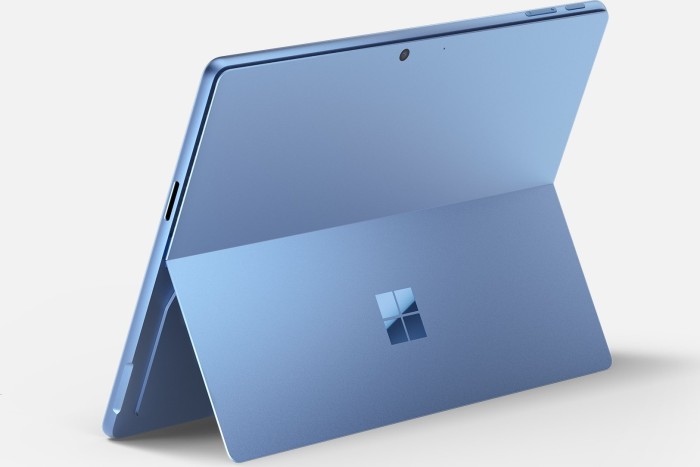 Microsoft Surface Pro 11, Saphirblau, Snapdragon X Elite, 16GB RAM, 1TB SSD