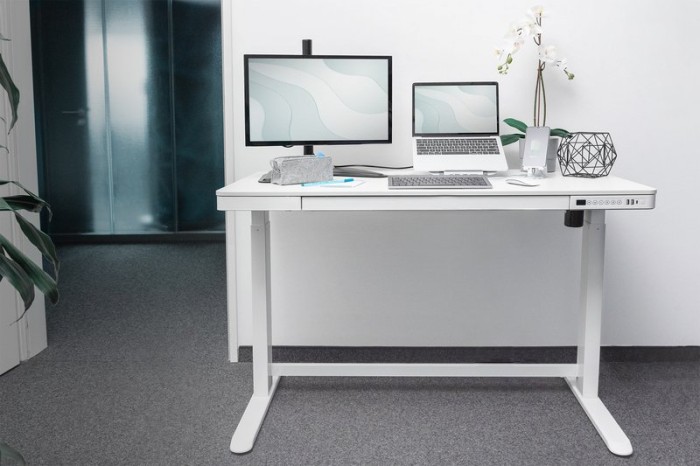 Digitus elektrisch höhenverstellbarer Schreibtisch weiß, mit USB-Ladestation, Sitz-Steh-Schreibtisch