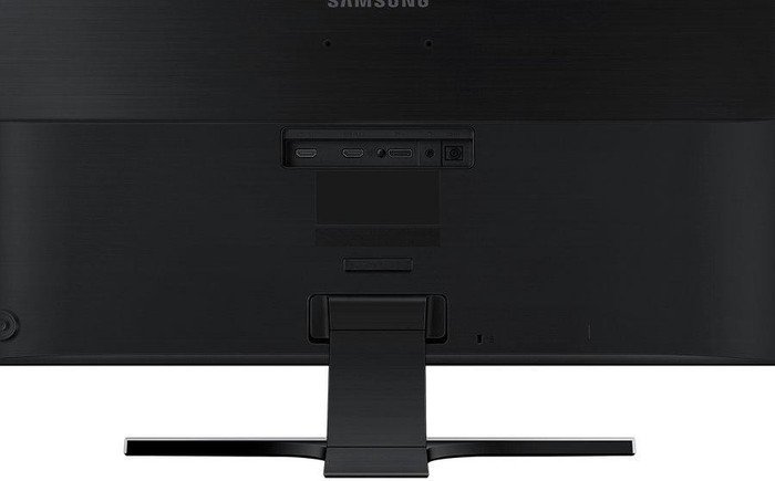 Samsung UE590, 28"