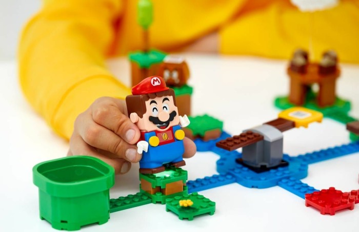 LEGO Super Mario - Przygody z Mario zestaw startowy