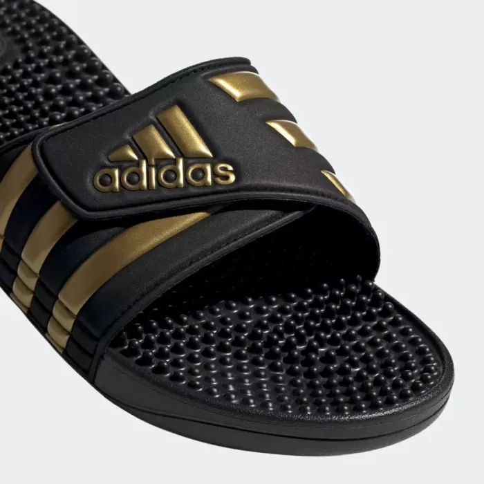 adidas Adissage core black/złoty metaliczny