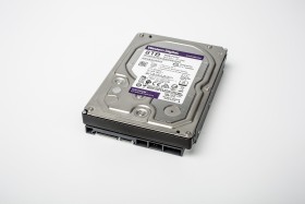 Western Digital WD Purple 8TB, SATA 6Gb/s