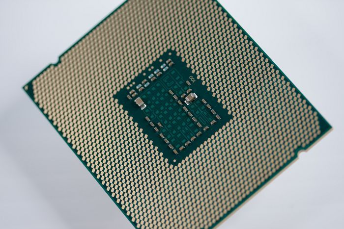 Intel Xeon E5-2643 v3, 6C/12T, 3.40-3.70GHz, tray