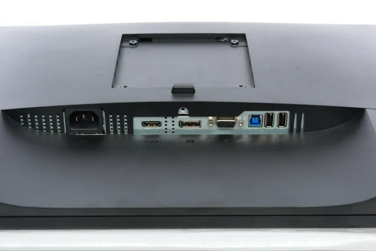 Rückseite eines Monitors mit Anschlüssen
