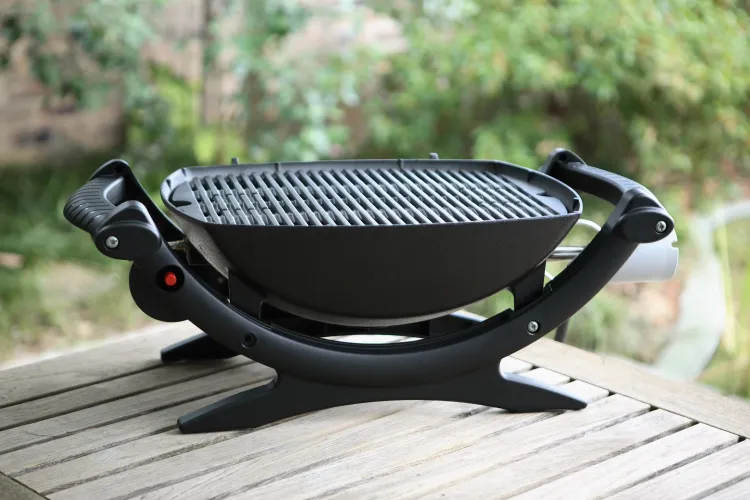 Picknickgrill mit Deckel