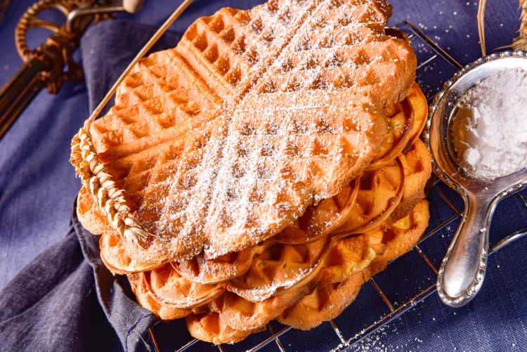 Frische angezuckerte Waffeln