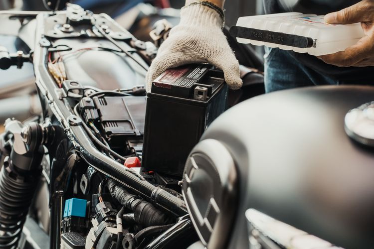 Motorradbatterie