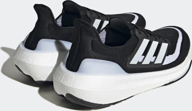 adidas Ultraboost Light core black/cloud white