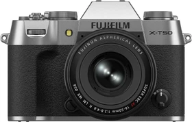 Fujifilm X-T50 silber mit Objektiv Fujinon XF 16-50mm 2.8-4.8 R LM WR