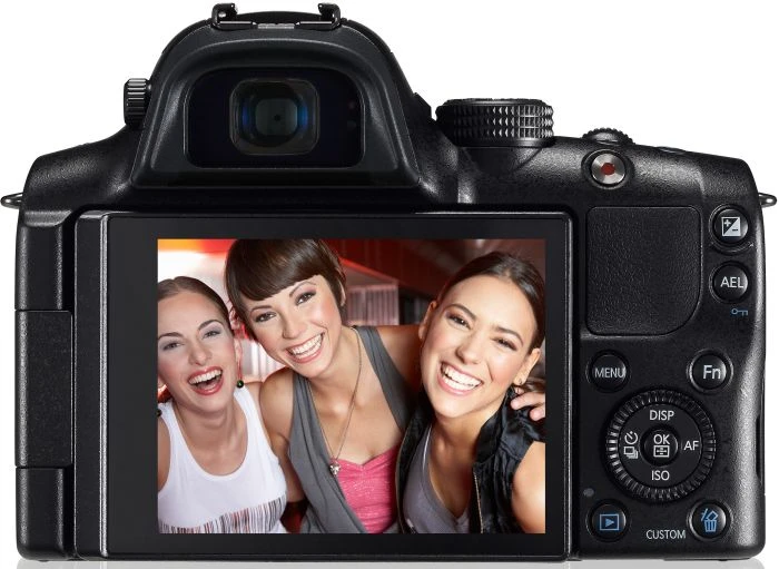 Samsung NX20 mit Objektiv NX 18-55mm 3.5-5.6 OIS II i-Function