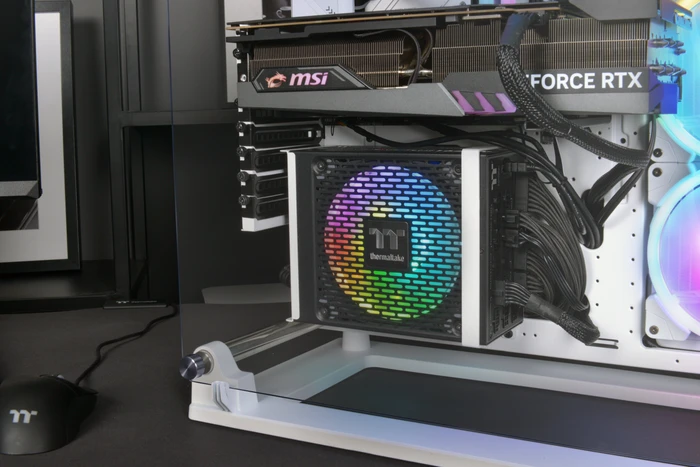 Thermaltake Toughpower iRGB PLUS Titanium Gen5 1250W, ATX 3.0