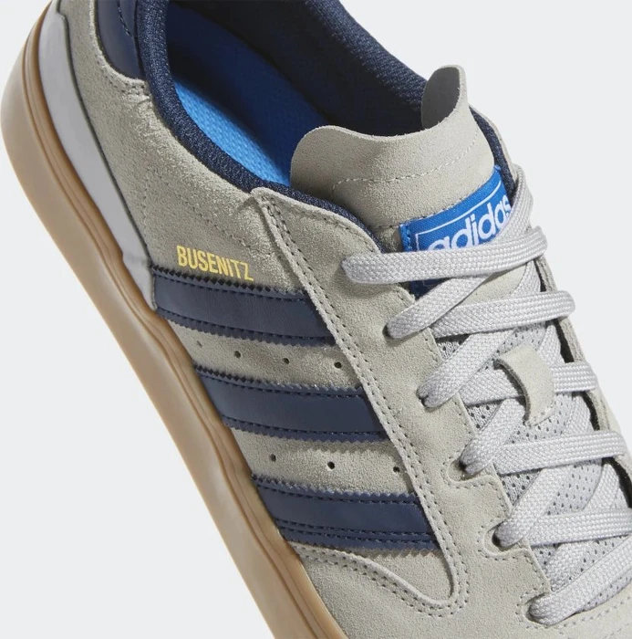 adidas Busenitz Vulc II grey two/collegiate navy/gum (Herren)