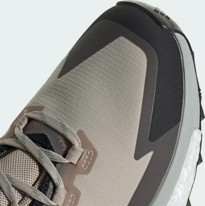 adidas Terrex Free Hiker 2 GTX wonder beige/core black/semi spark (Herren)