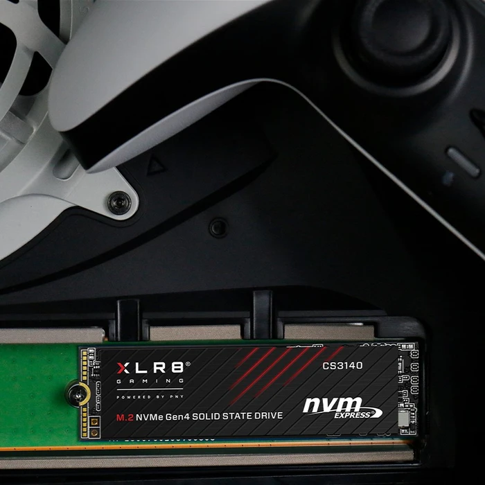 PNY XLR8 CS3140 SSD Gaming Kit Designed to Fit PS5 1TB, M.2 2280 / M-Key / PCIe 4.0 x4, Kühlkörper