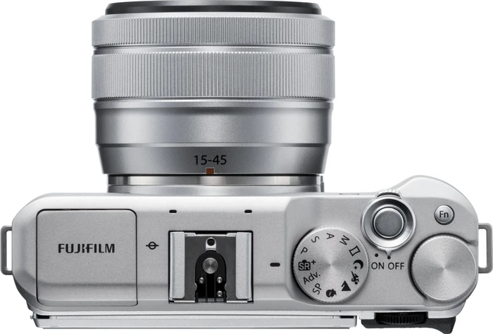 Fujifilm X-A3 silber mit Objektiv Fujinon XC 15-45mm 3.5-5.6 OIS PZ