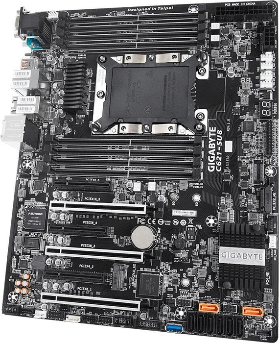 GIGABYTE C621-SU8 (Intel 3647)