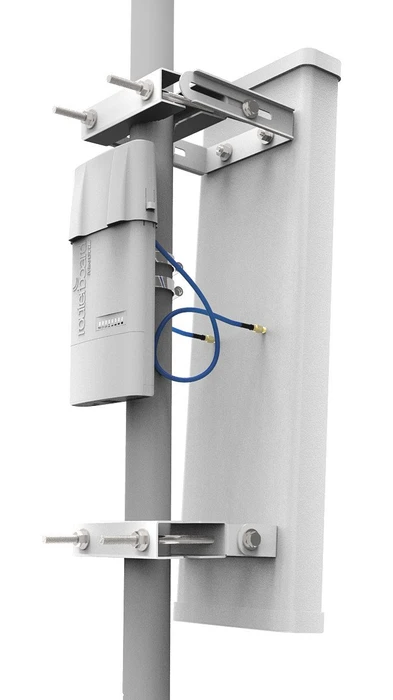 MikroTik RouterBOARD NetBox 5