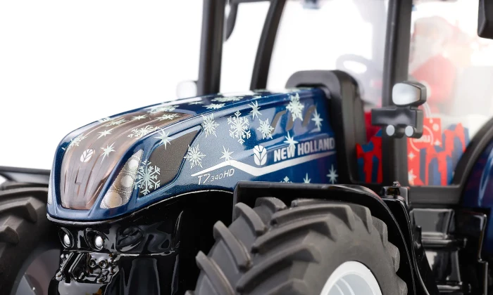 SIKU New Holland Weihnachtstraktor