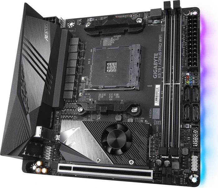 GIGABYTE X570 I AORUS Pro WIFI (AMD AM4)