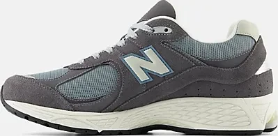New Balance 2002R magnet/lead/blue fox (Herren)