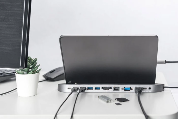 Digitus USB-C Docking Station 12-Port, USB-C 3.0 [Stecker]